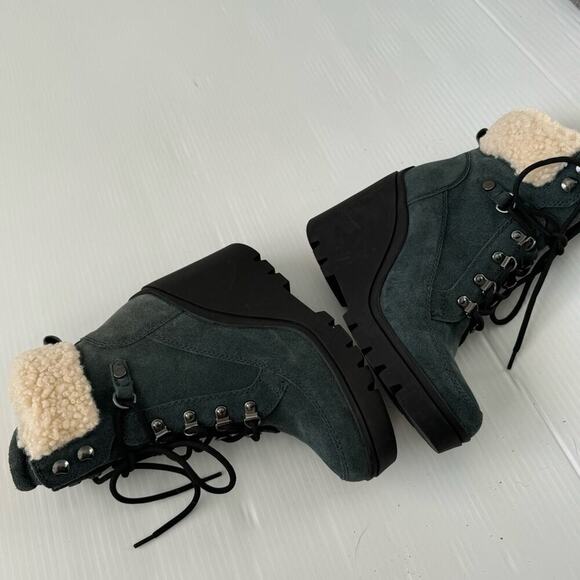 Guess Taanya lace up wedge boots blue leather upper with Sherpa upper size 8.5 - Picture 4 of 13